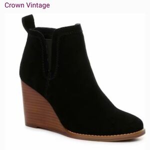 Crown Vintage Wedge Heel Boots Size 7.5